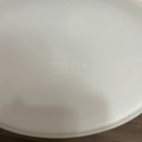Vintage Pyrex 1958 2 1/2'' Qt 045 hex sign oval casserole with lid - Picture 9 of 9